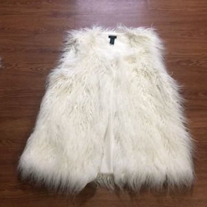 Fur vest